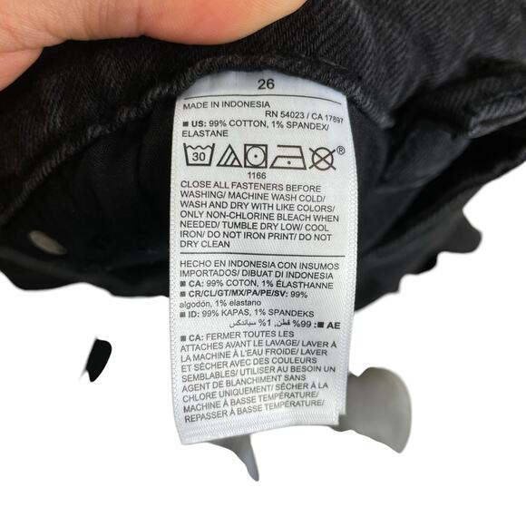 Old Navy NWT Plus Size Black Denim OG Loose High Rise Ripped Cut Off Jeans - Picture 9 of 9